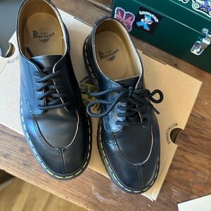Dr. Martens 2046 Vintage Smooth Shoes - UK 4, US women 6